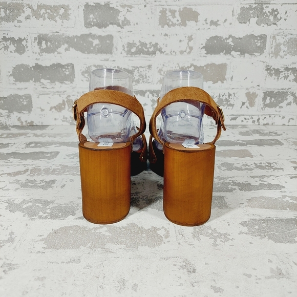 NEW Steve Madden Alabama Platform Brown Suede Wooden Studded Sandals F354 - Picture 5 of 12